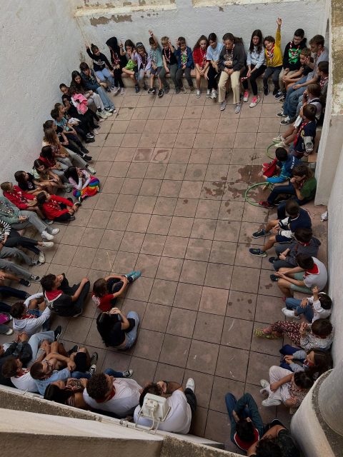 Arranquem nou curs d’esplai!!😄

Amb la descoberta de monitots i noves cares. Esperem que siguin un gran any per a tots i totes, a topee i a per un nou curs🎉